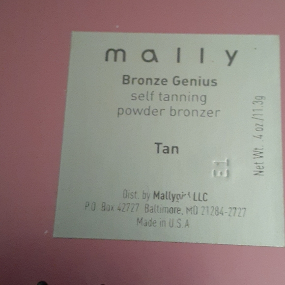 Powder Bronzer - Picture 6 of 6